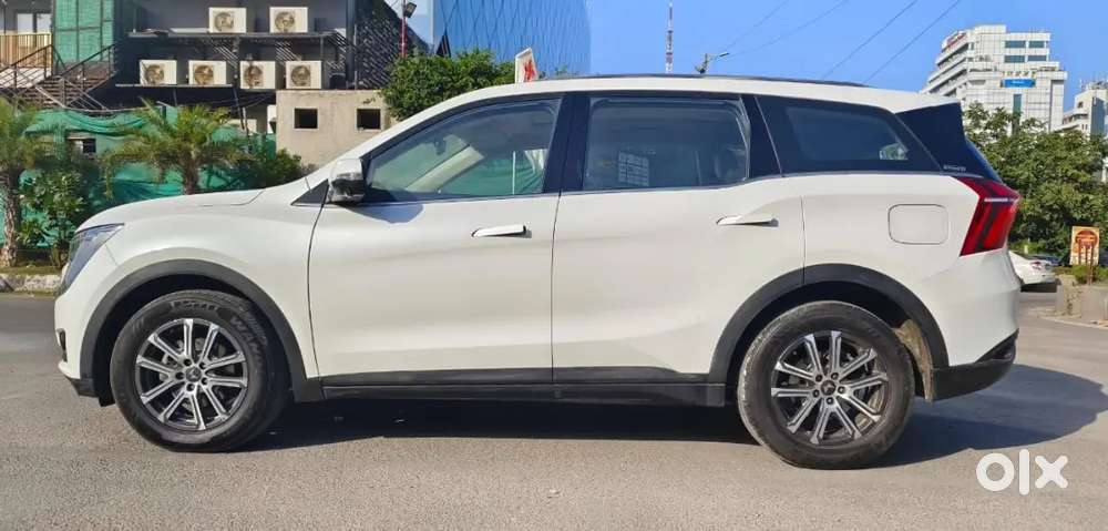 Mahindra Xuv700 Ax7 2022