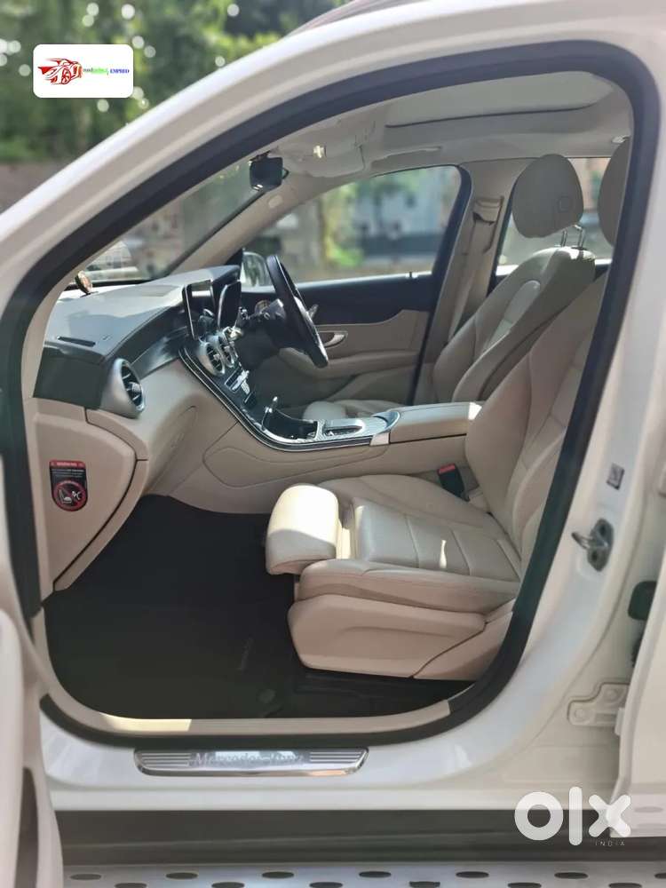 Mercedes-Benz GLC Class Progressive 220d, 2022, Diesel