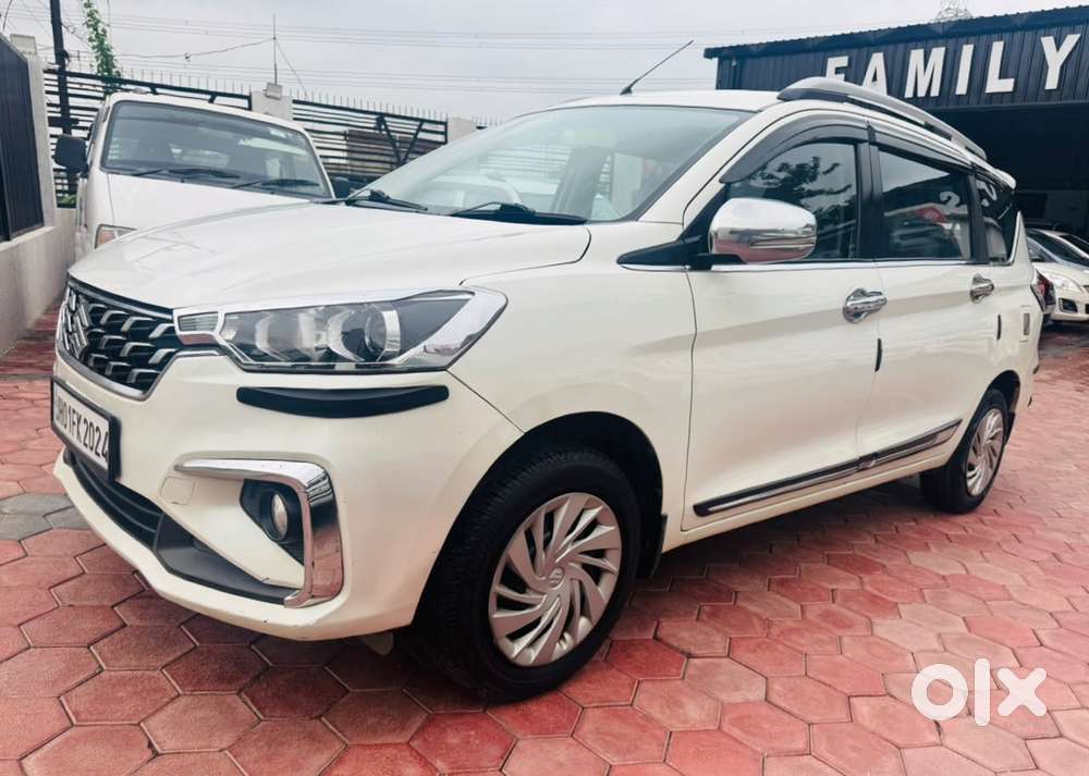 Maruti Suzuki Ertiga Vxi Abs Bs Iv, 2024, Petrol