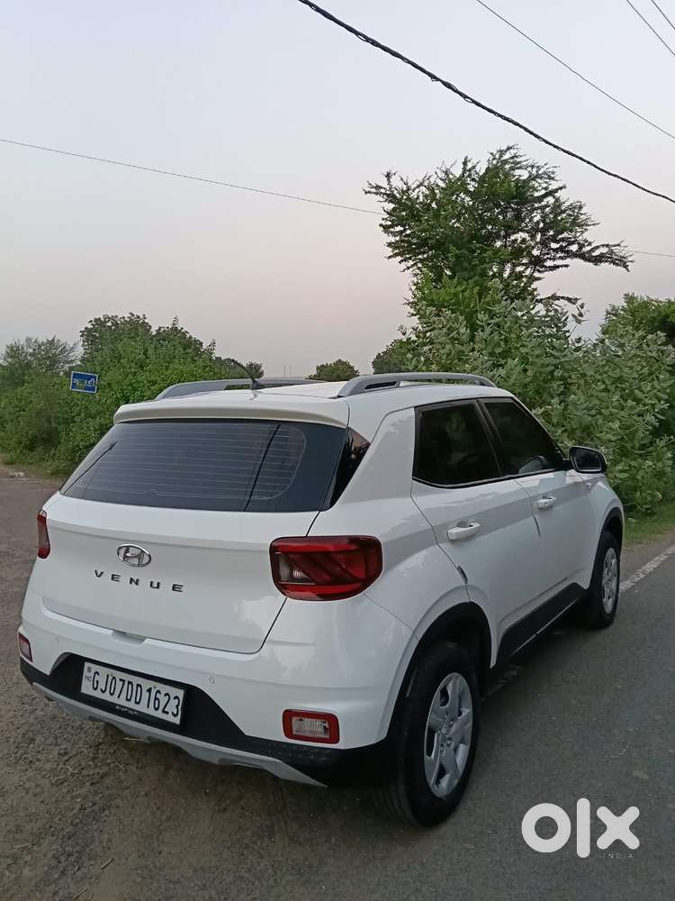 Hyundai Venue S Mt 1.2 Kappa, 2020, Petrol