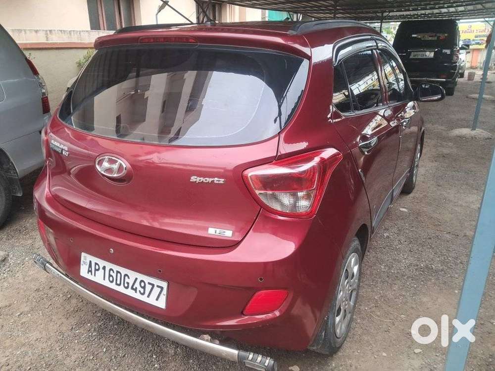 Hyundai Grand I10 1.2 Crdi Sportz, 2016, Petrol