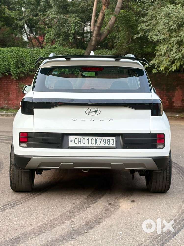 Hyundai Venue S 1.2 Petrol, 2022, Petrol