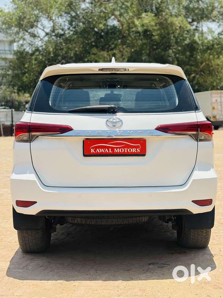 Toyota Fortuner 4x2 At 2.8 Diesel, 2017, Diesel