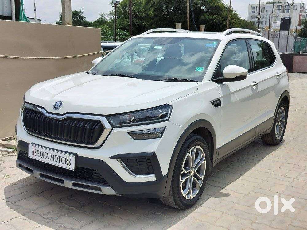 Skoda Kushaq 1.0 Tsi Style At, 2023, Petrol