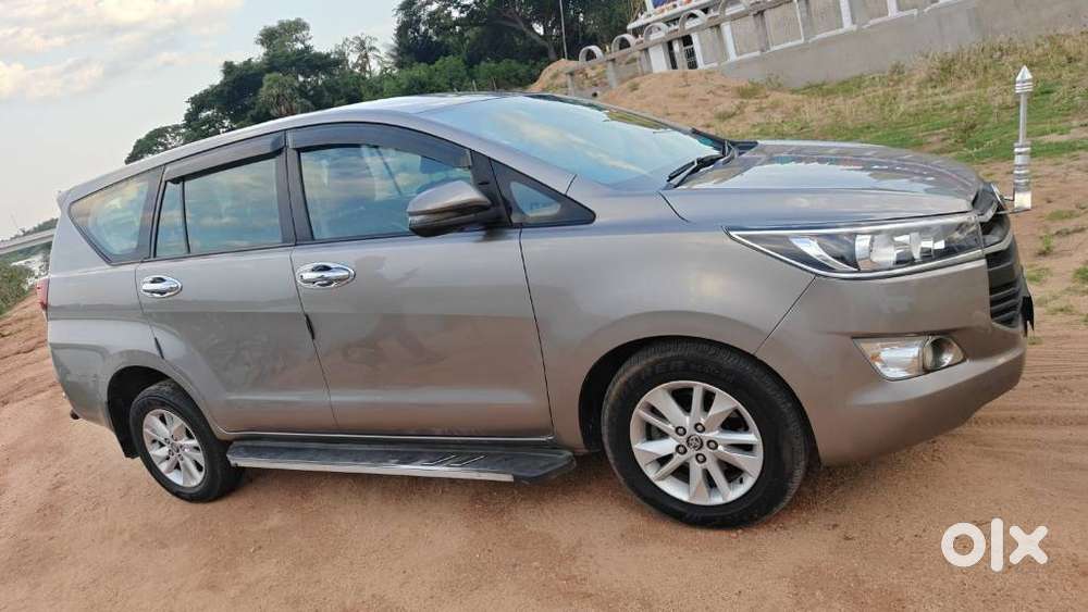 Toyota Innova Crysta 2.4 G Plus Mt 8s, 2019, Diesel