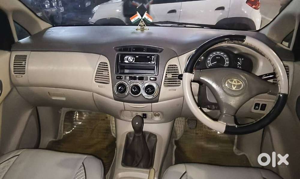 Toyota Innova 2.5 G (diesel) 8 Seater, 2006, Diesel