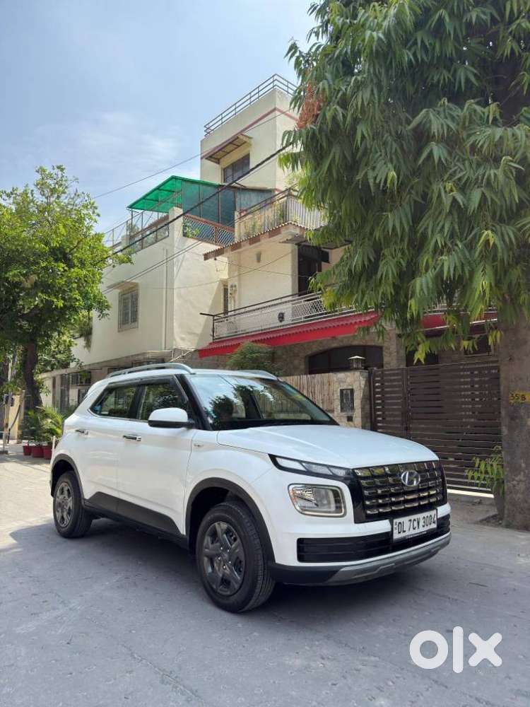 Hyundai Venue S 1.2 Petrol, 2023, Petrol