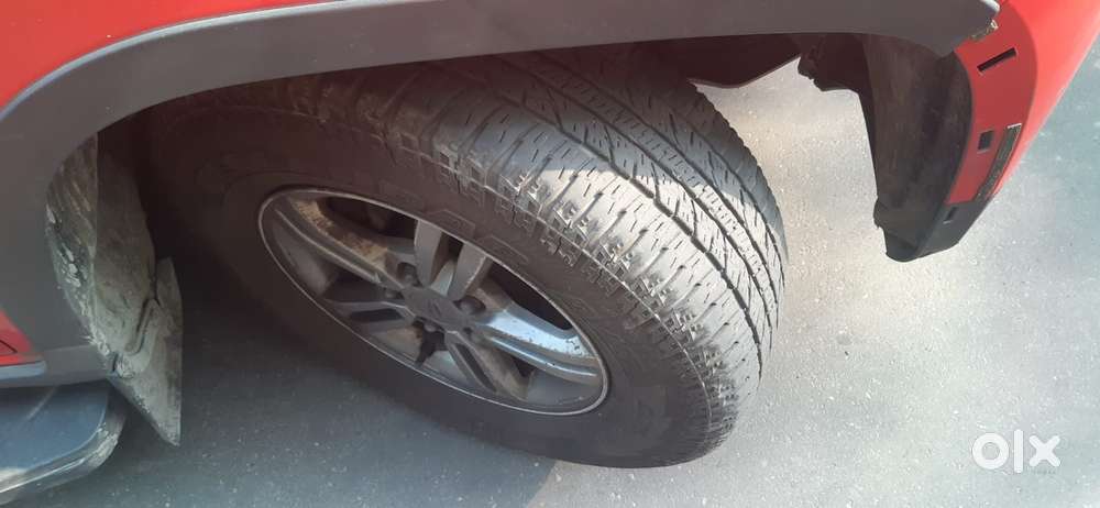 Mahindra Tuv 300 T10, 2020, Diesel