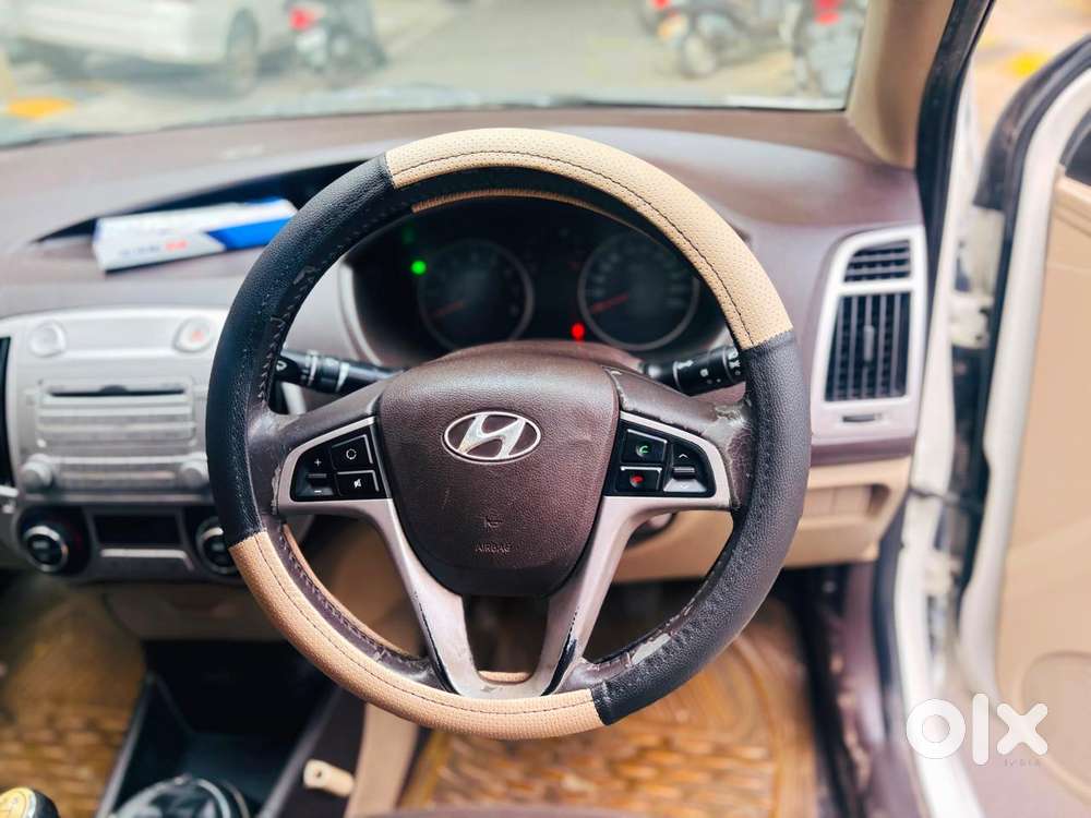 Hyundai I20 Sportz 1.2 Bs-iv, 2011, Petrol