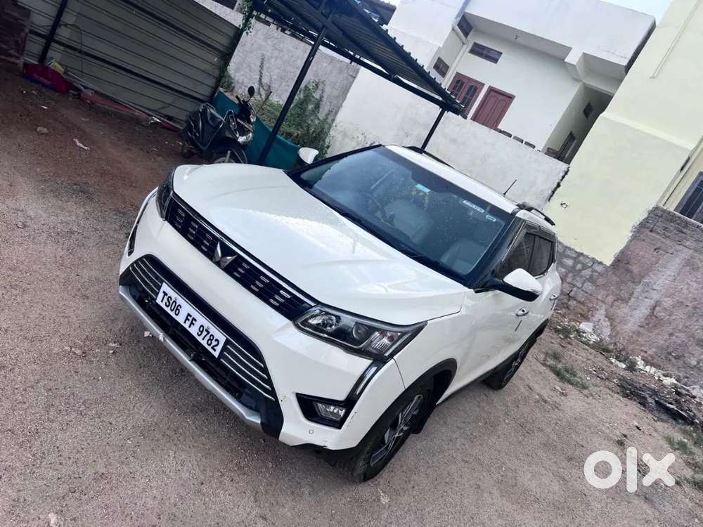 Mahindra Xuv300 Turbosport 2023 Petrol 65000 Km Driven