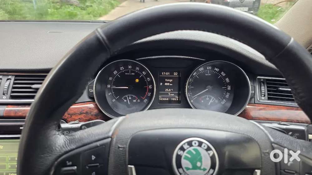 Skoda Superb Elegance 2011 Diesel Automatic