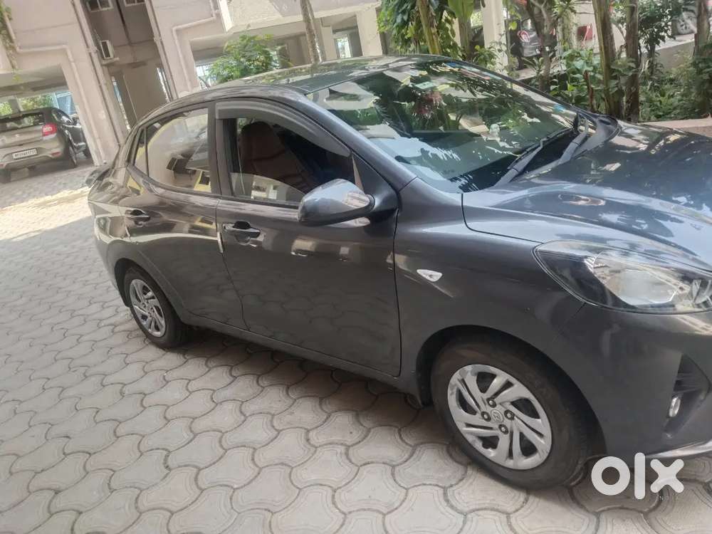 Hyundai Aura 2022 सीएनजी और अन्य 95000 Km Driven