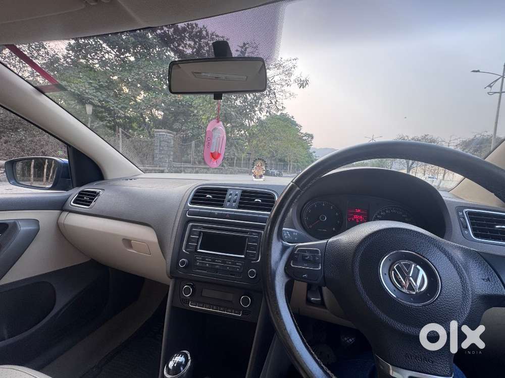 Powerful 1.6 Mpi Engine  Highline Variant  Best Deal