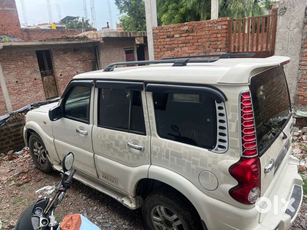 Mahindra Scorpio 2013 Diesel Well Maintained