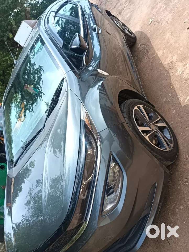 Tata Altroz Xz, 2022, Petrol