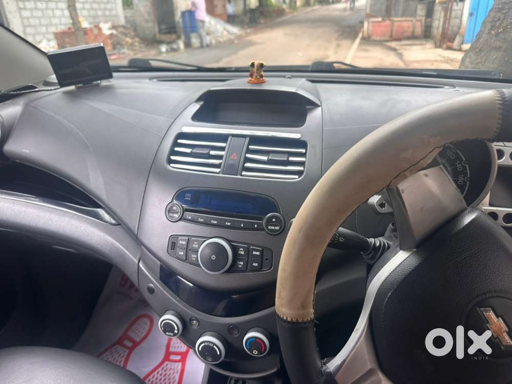 Chevrolet Beat Petrol 2012