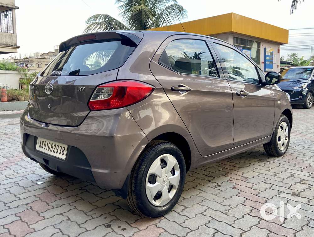 Tata Tiago 1.2 Revotron Xt (o), 2016, Petrol