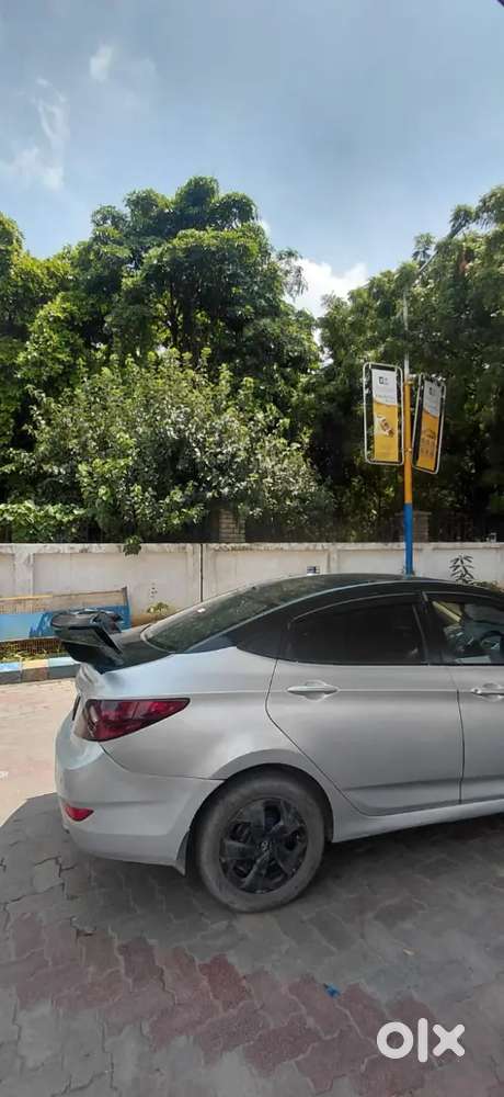 Hyundai Verna 2012