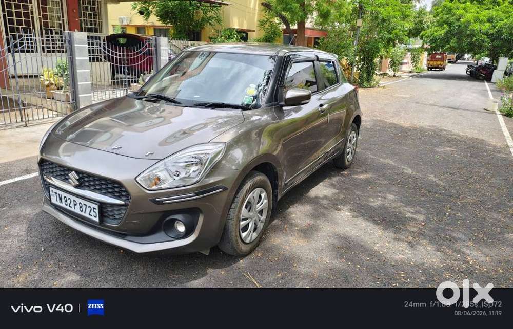 Maruti Suzuki Swift Vxi + Manual, 2024, Petrol
