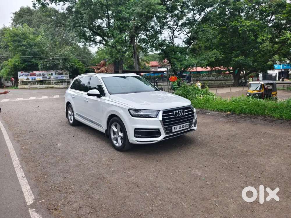 Excellent Condition Audi Q7 Diesel 2017 Top Model At 1999000 Only