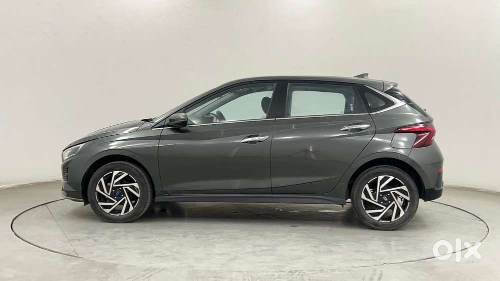 Hyundai New I20 1.2 Asta (o) Ivt, 2023, Petrol