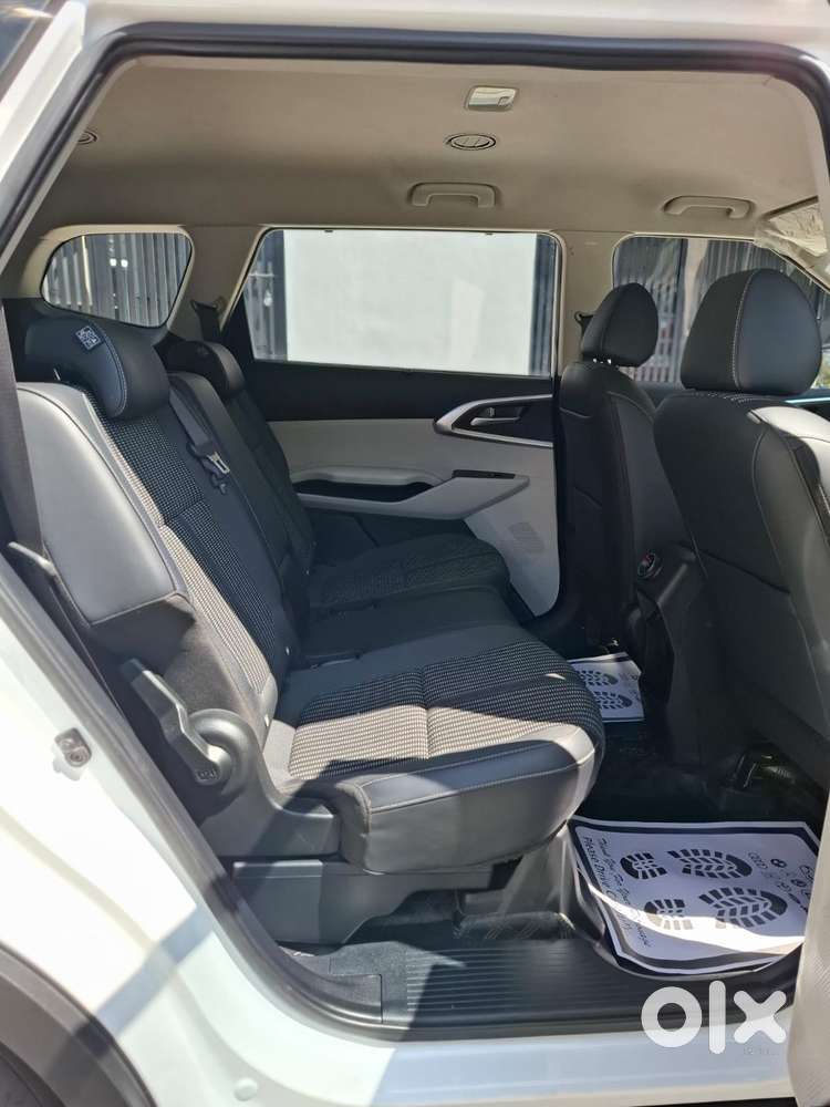 Kia Carens 1.4 Prestige Plus Turbo 7 Str, 2024, Petrol