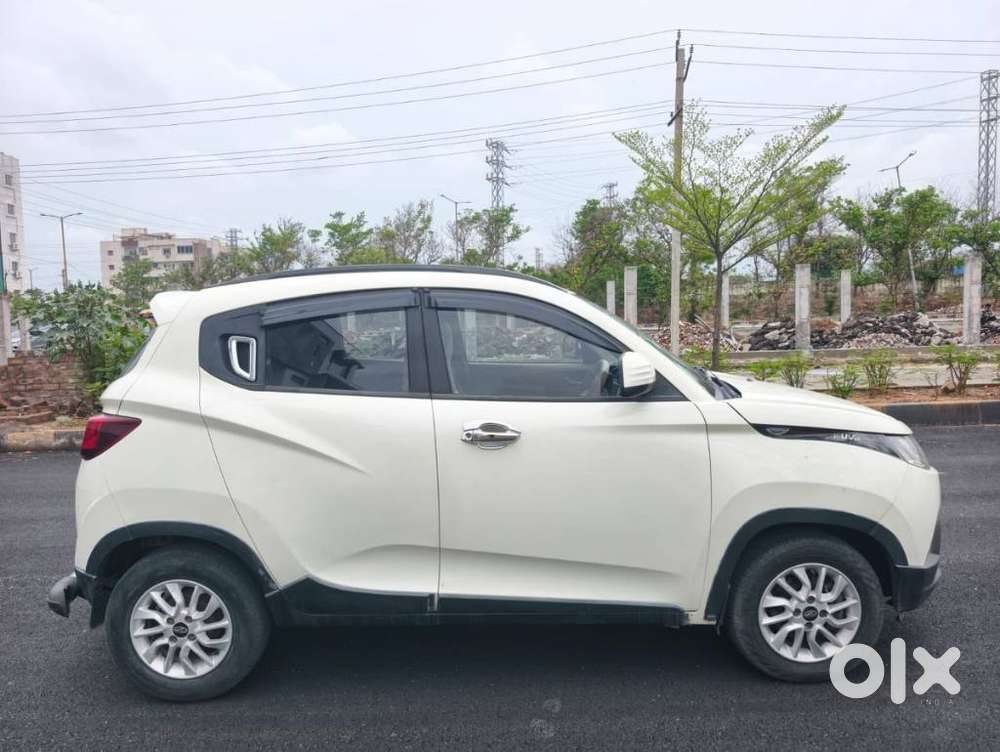Mahindra Kuv 100 Mahindra-kuv-100-d75-k8, 2016, Diesel