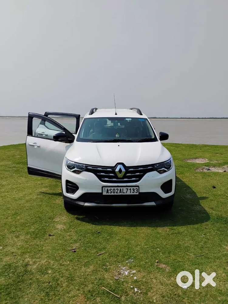 Triber Bs6.2nd Phase E20 Petrol Compliant,with Genuine Service Records