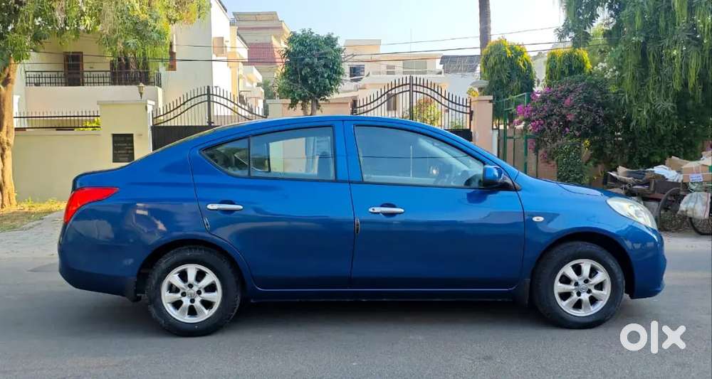 Nissan Sunny Petrol 2011