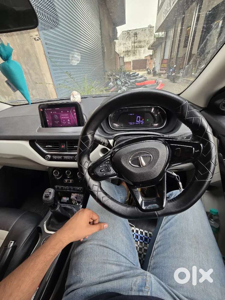 Tata Nexon Xz Diesel 2020 Manual 2nd Owner