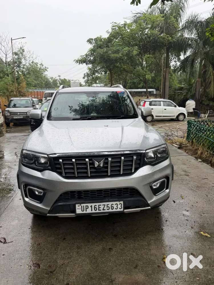 Mahindra Scorpio N Z8 Select Manual 2025 Petrol Well Maintained