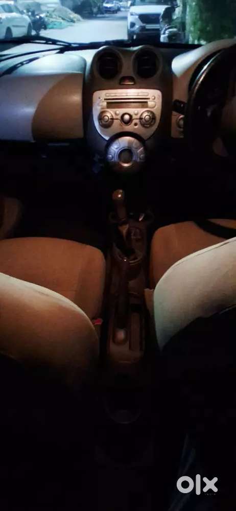 Nissan Micra Petrol+cng 2011