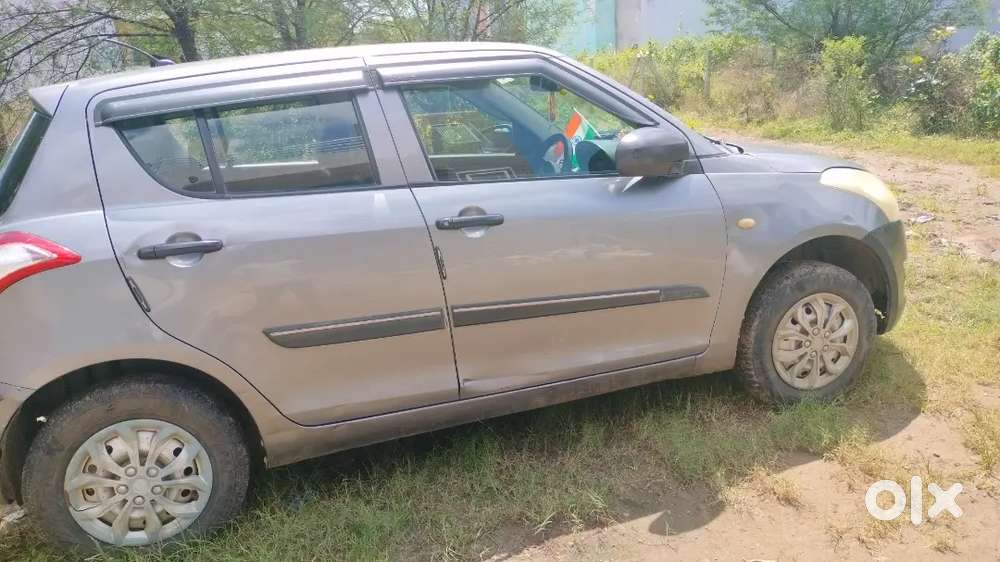 Maruti Suzuki Swift Lxi 2014 Model