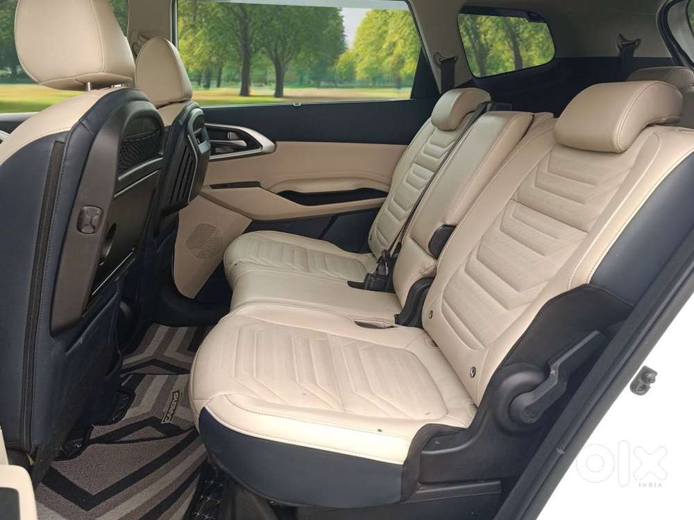 Kia Carens Luxury (o)1.5 Turbo Petrol Dct 7 Str, 2023, Petrol