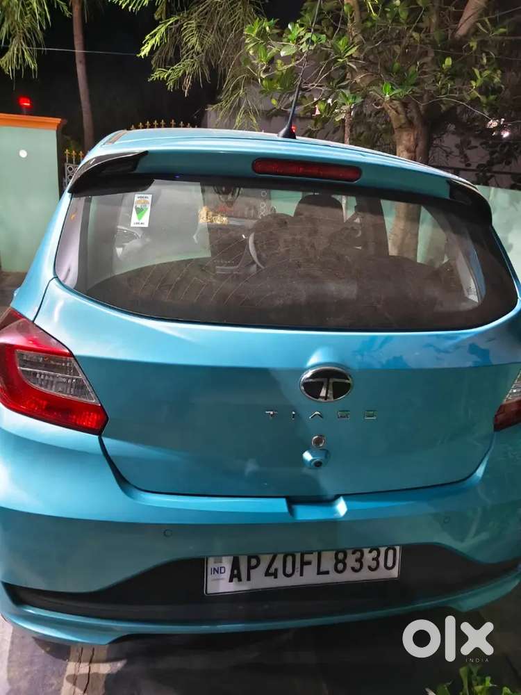 Tata Tiago Revotron Xt 2025