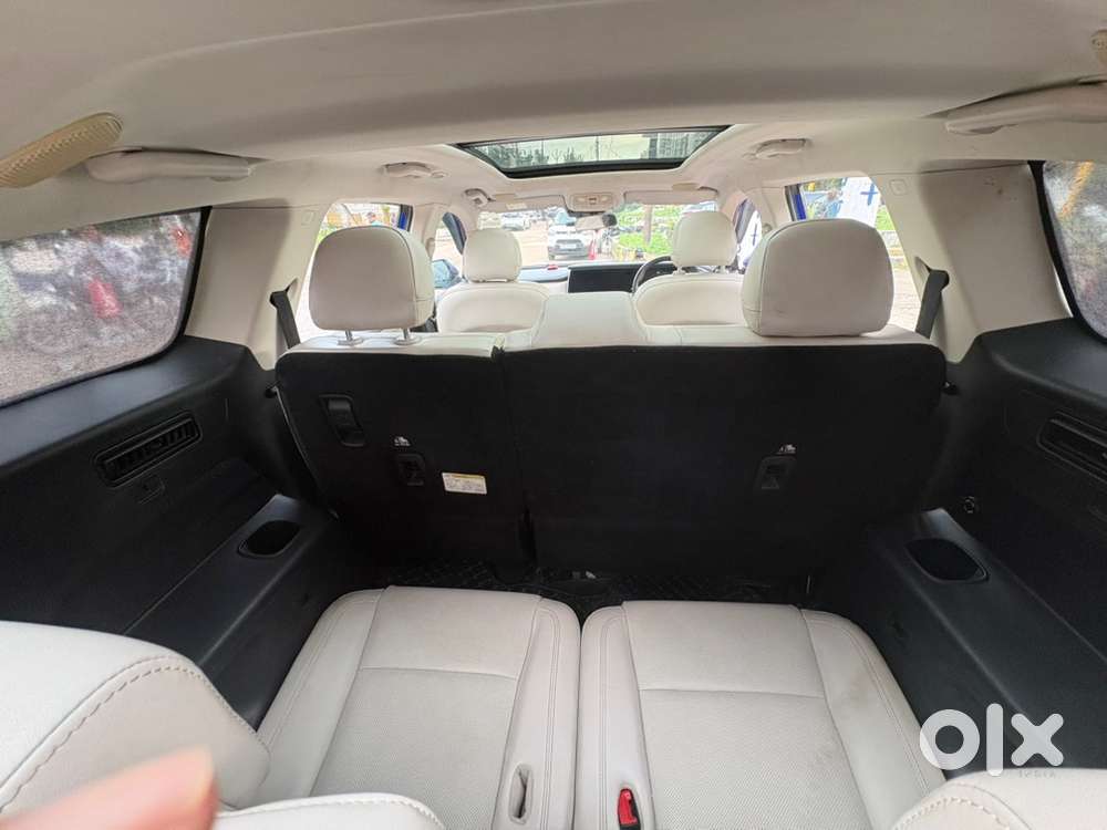 Mahindra Xuv700 Ax7 [l] At – Matte Blue – 58,130 Km – Single Owner