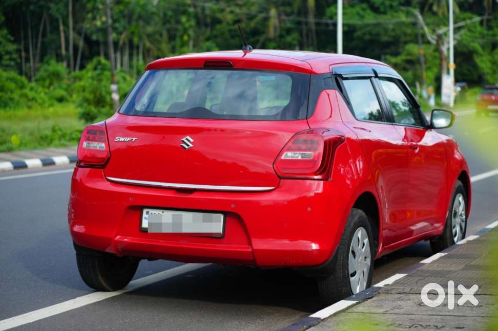 Maruti Suzuki Swift Vxi Optional, 2023, Petrol