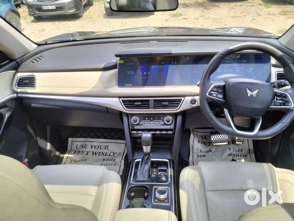Mahindra Xuv700 2.2 Ax 7 Diesel At Luxury Pack Str, 2023, Diesel