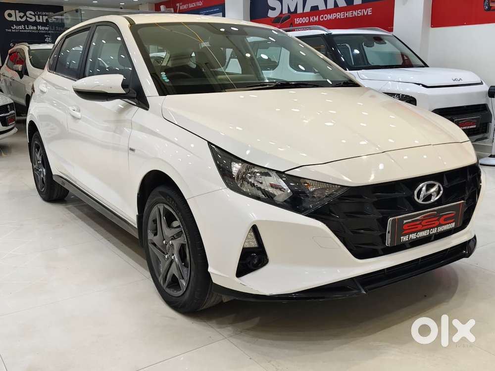 Hyundai I20 Sportz 1.2 Ivt, 2023, Petrol