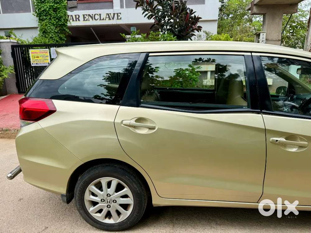 Honda Mobilio 1.5 V 2014