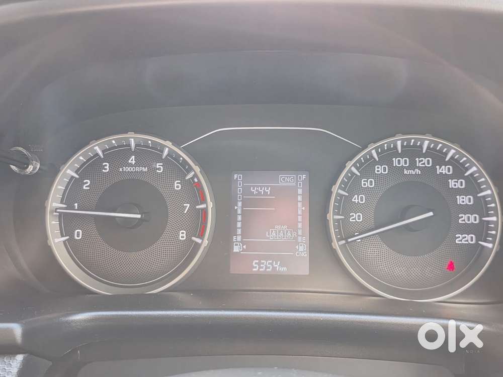 Maruti Suzuki Brezza 1.5 Lxi Cng, 2025, Cng & Hybrids