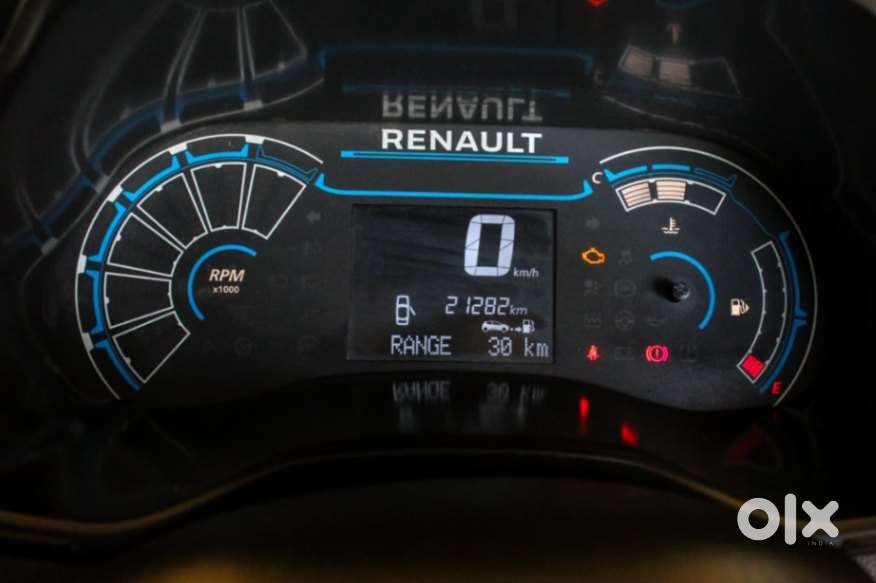 Renault Triber Rxt, 2022, Petrol