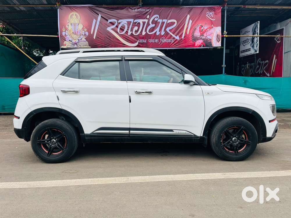 Hyundai Venue E, 2021, Petrol
