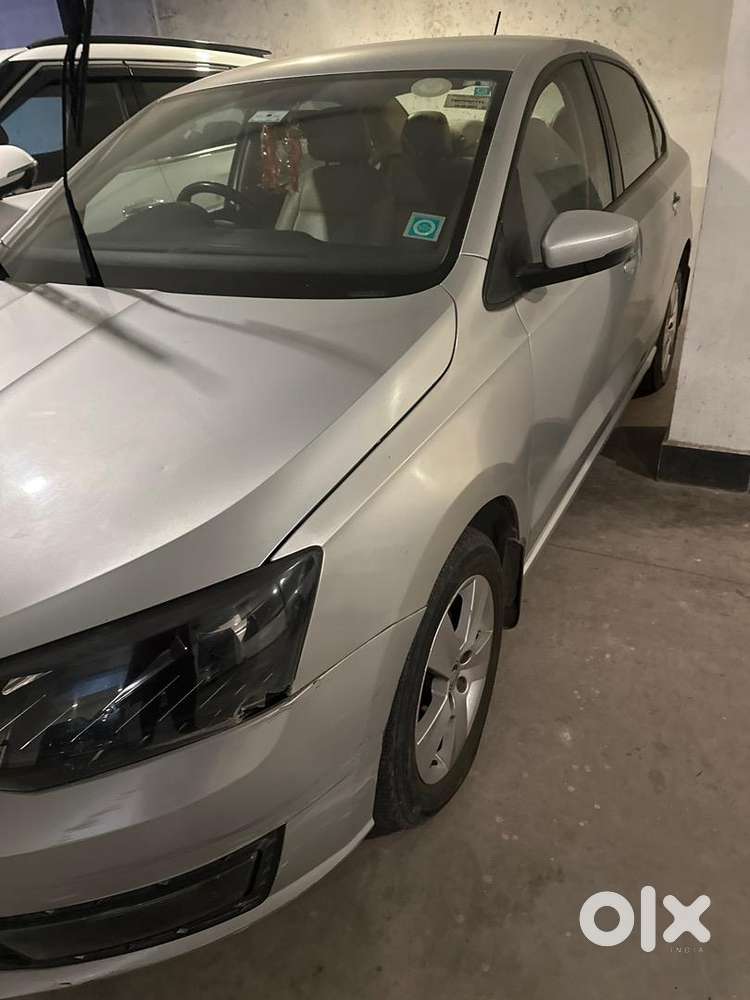 Skoda Rapid 2021 Petrol 40000 Km Driven