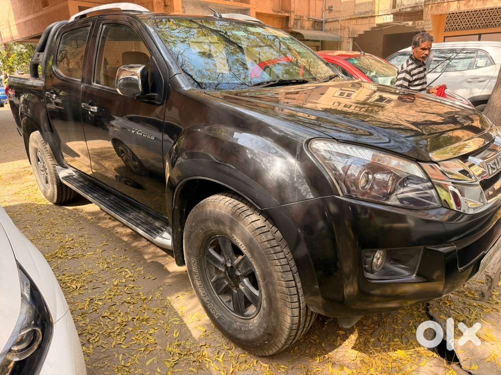 Isuzu V-cross 2017 Diesel Well Maintained