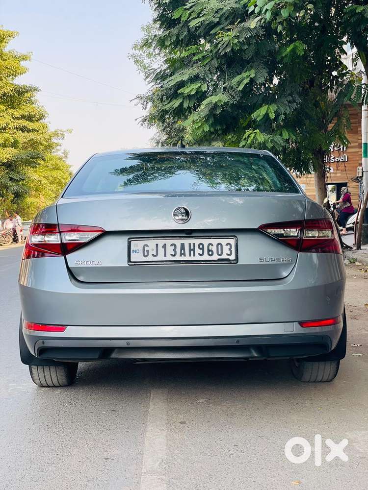 Skoda Superb L&k 2.0 Tdi At, 2017, Petrol