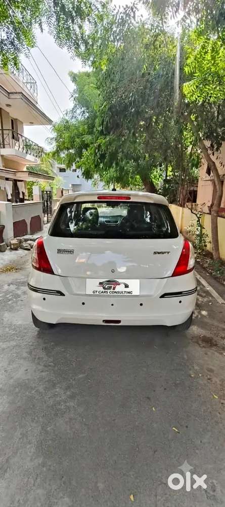 Maruti Suzuki Swift 2015 Petrol Well Maintained