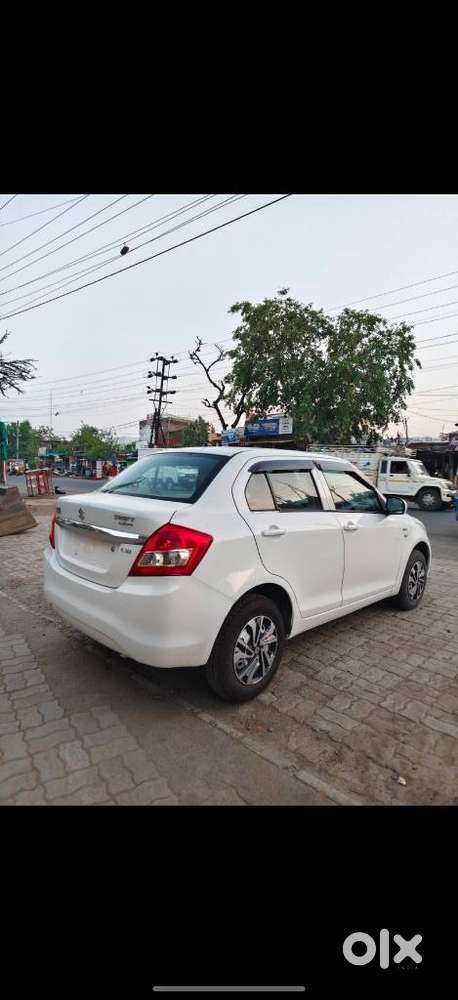 Maruti Suzuki Swift Dzire 1.2 Lxi Bsiv, 2015, Petrol