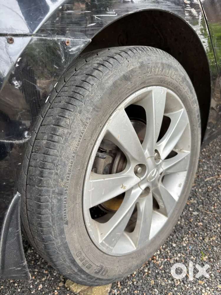 Hyundai Verna 2012 Car