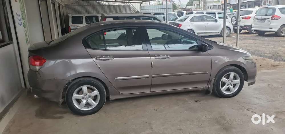 Honda City 1.5 V 2011